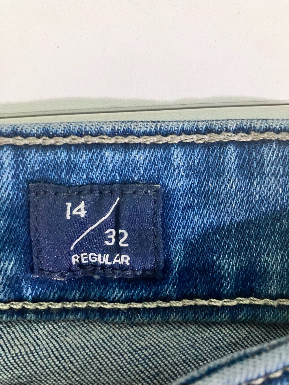 Lucky Brand Sweet Boot Medium Wash Mid Rise Jeans Size 14/32 - Picture 4 of 10